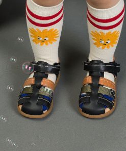 LittleBlueLamb, barefoot, sandále